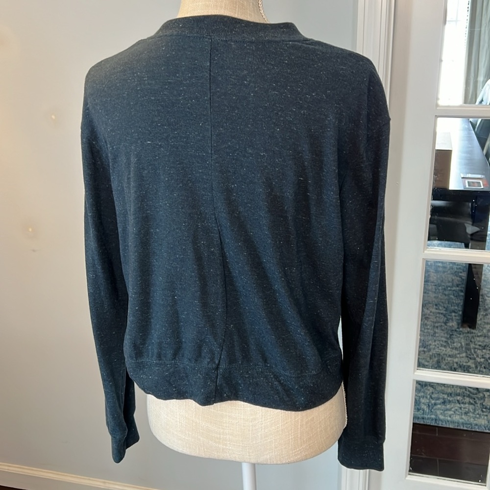 Nike blue long sleeve top, size XS - Picture 6 of 11